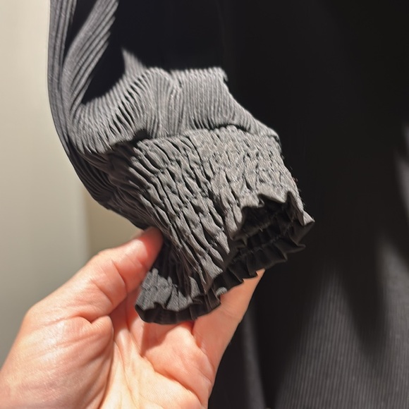NBD🖤 Brinley ruffle top - Picture 5 of 8